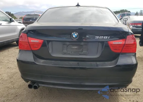 2011 BMW 328 I Sulev z USA, uszkodzony, nr VIN WBAPH5C58BA446998